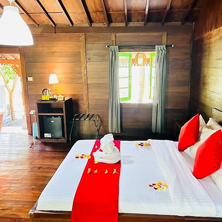 Avery Coconut Island Waterpark Beach Resort Carita Exterior foto