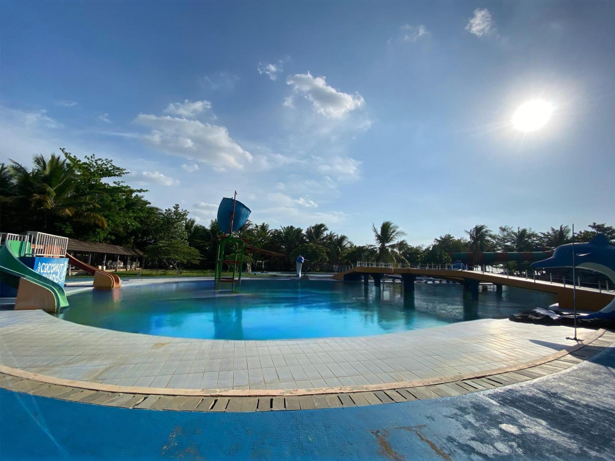 Avery Coconut Island Waterpark Beach Resort Carita Exterior foto